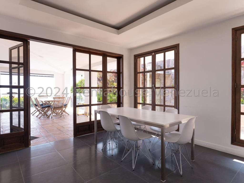 Casa en La Lagunita Country Club, Caracas