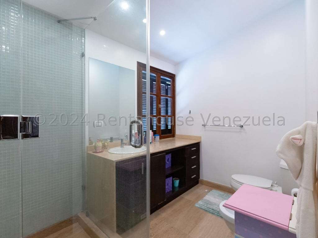 Casa en La Lagunita Country Club, Caracas