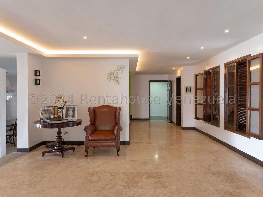 Casa en La Lagunita Country Club, Caracas