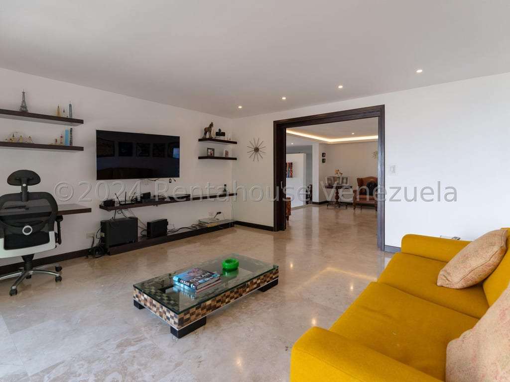 Casa en La Lagunita Country Club, Caracas