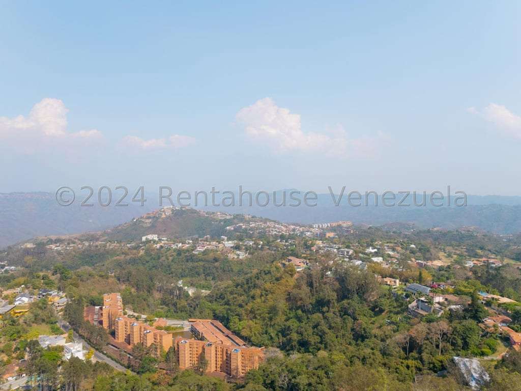 Casa en La Lagunita Country Club, Caracas