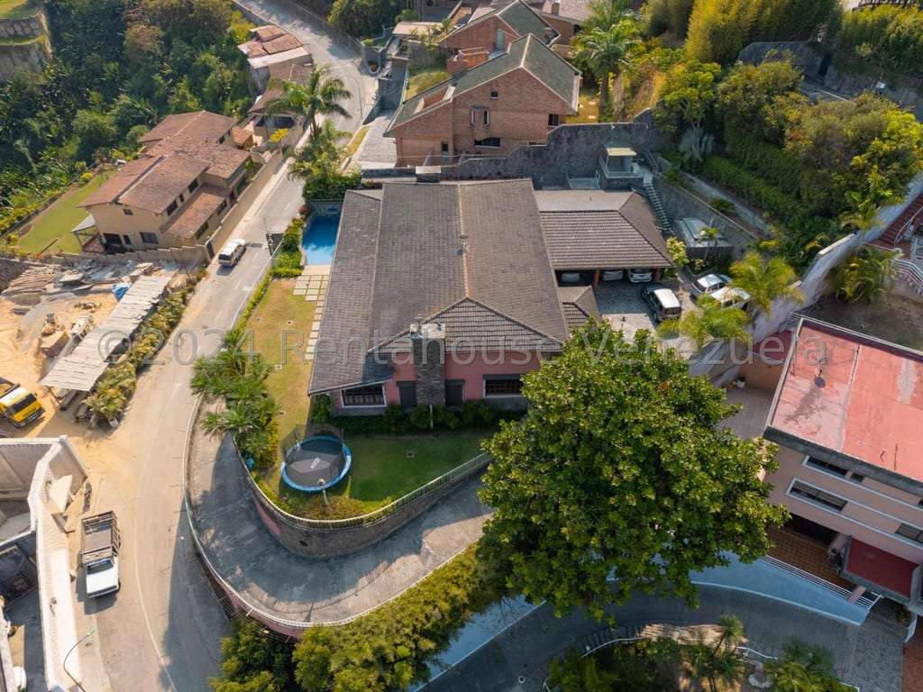 Casa en La Lagunita Country Club, Caracas
