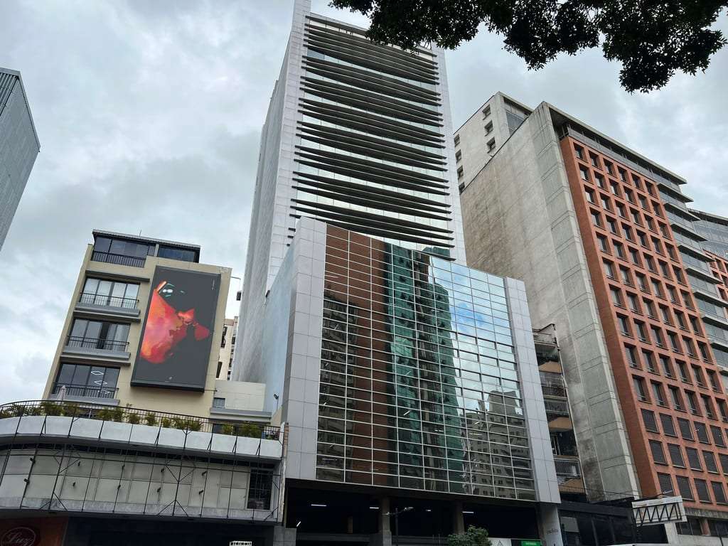 Edificio en Chacao, Caracas - 1