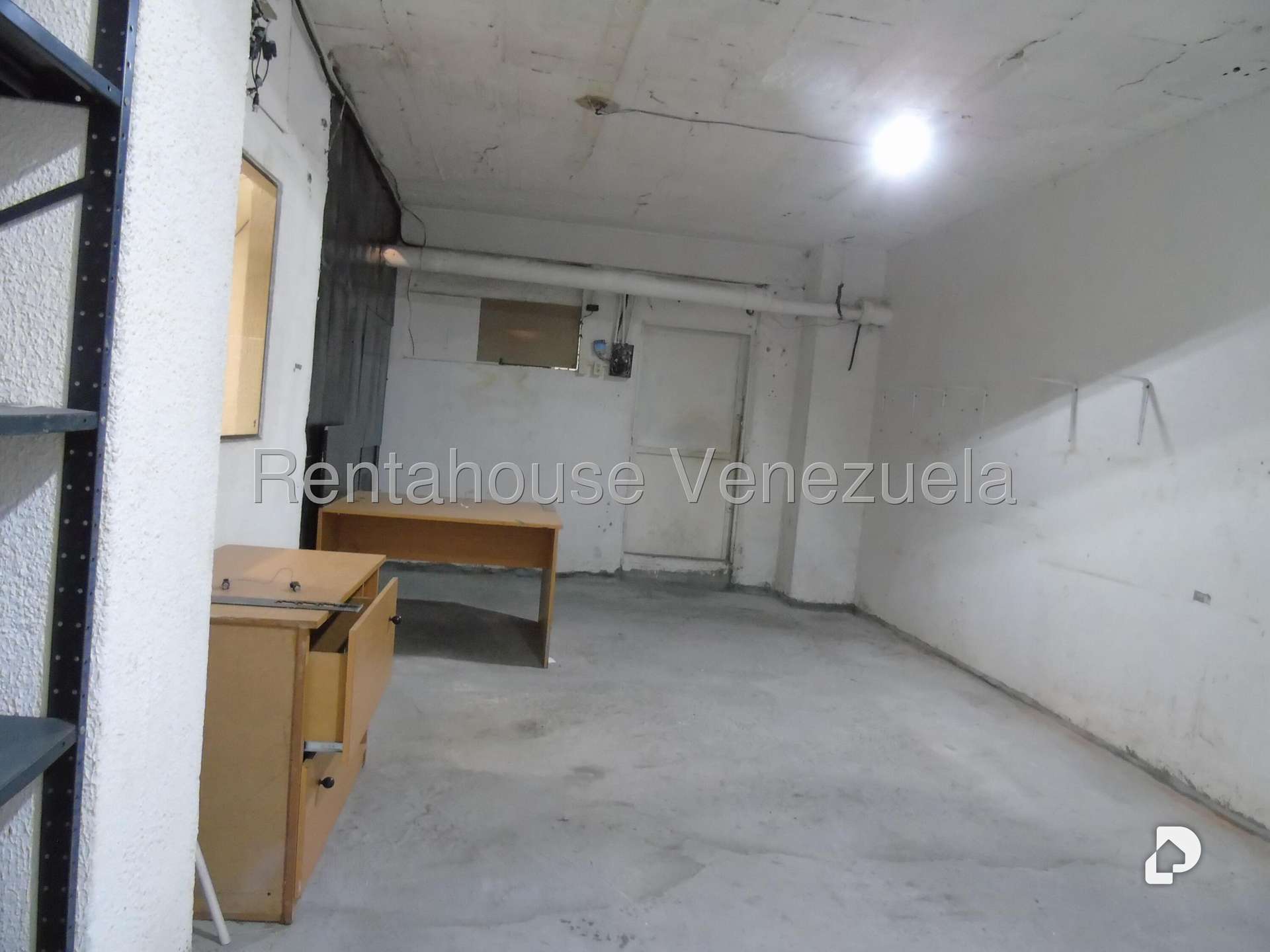 Local comercial en Los Palos Grandes, Caracas – 42