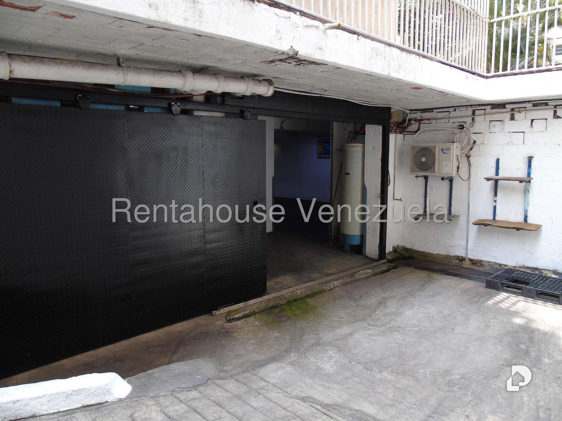 Local comercial en Los Palos Grandes, Caracas – 49