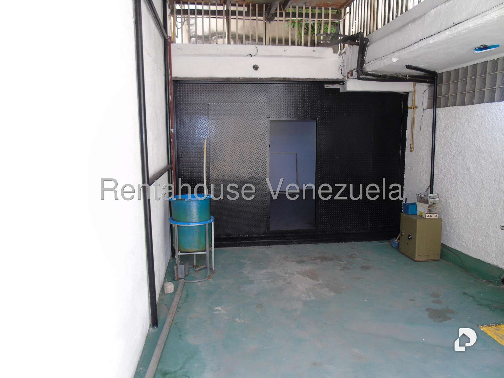 Local comercial en Los Palos Grandes, Caracas – 22