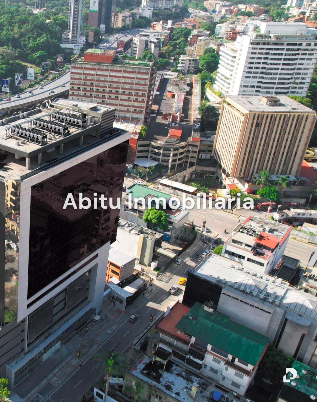 Oficina en Las Mercedes, Caracas – 1