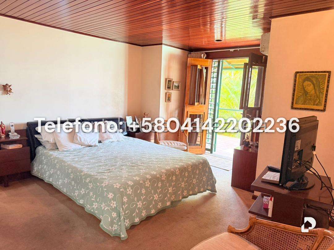 Casa en Lomas de La Lagunita, Caracas – 10