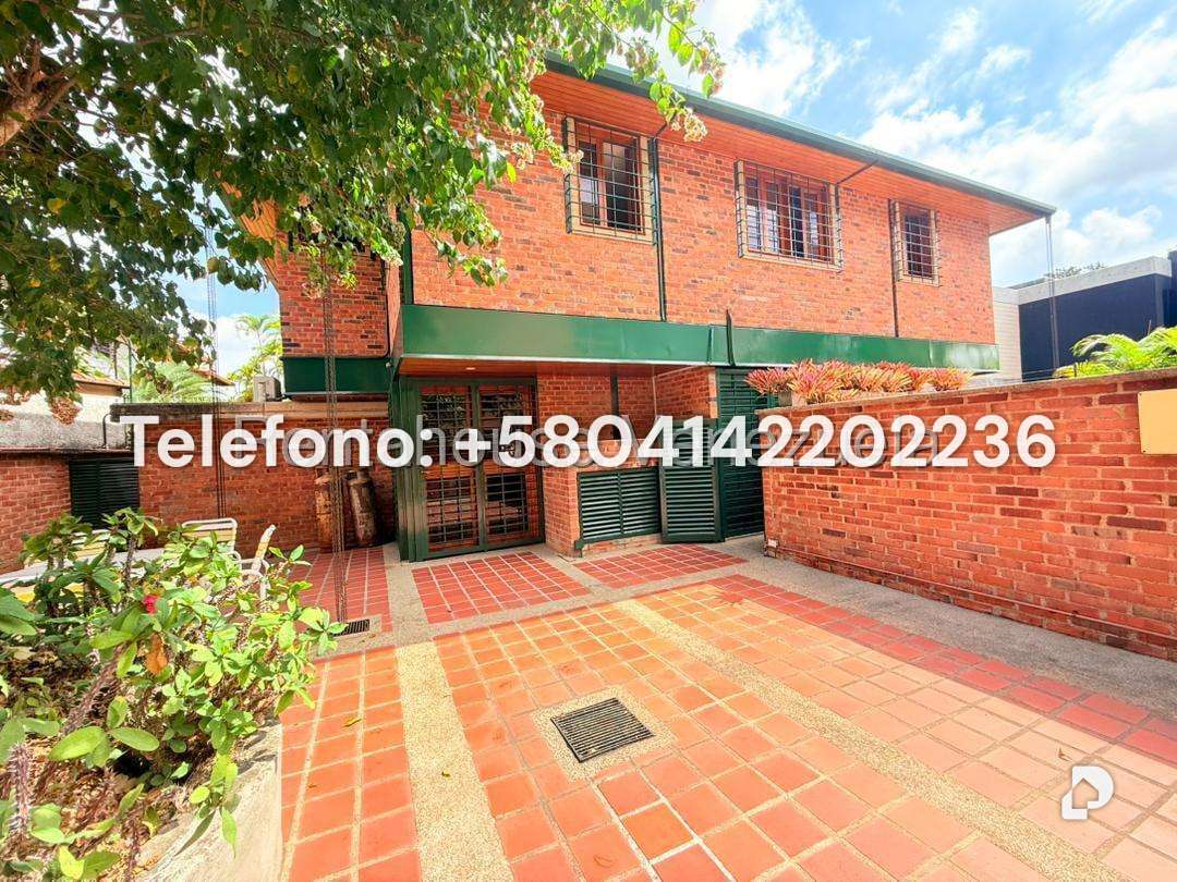 Casa en Lomas de La Lagunita, Caracas – 41