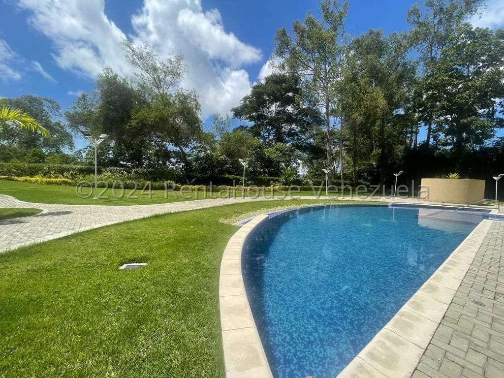 Apartamento en La Lagunita Country Club, Caracas