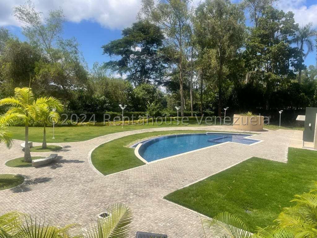 Apartamento en La Lagunita Country Club, Caracas
