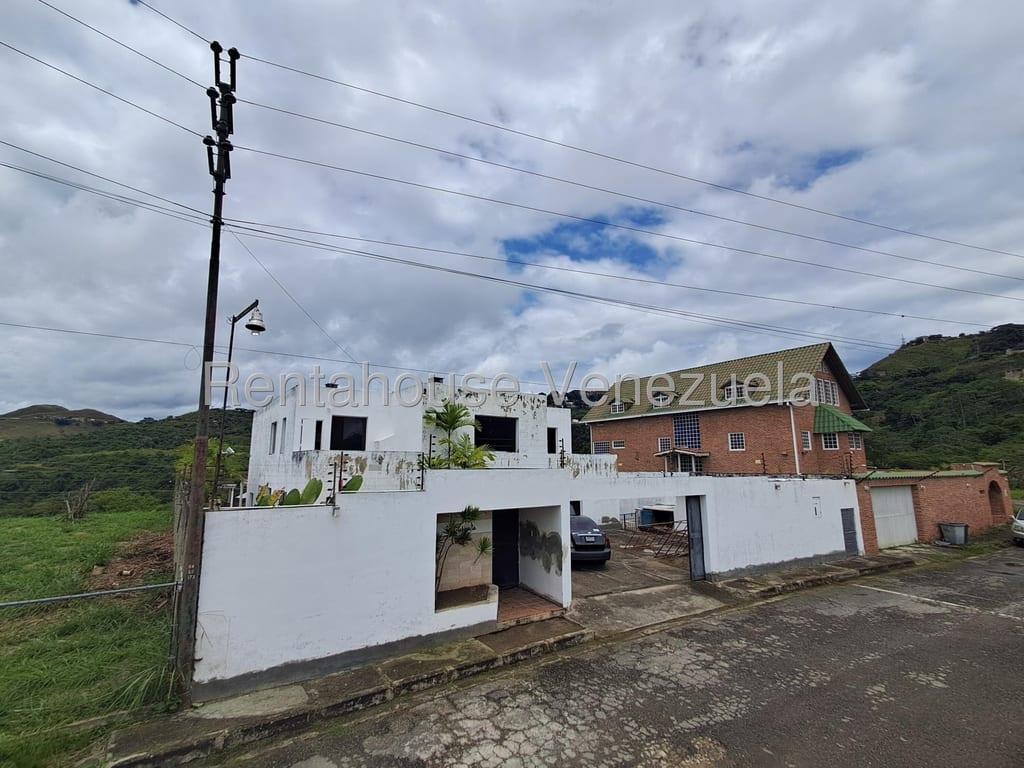 Casa en Bosques de La Lagunita, Caracas