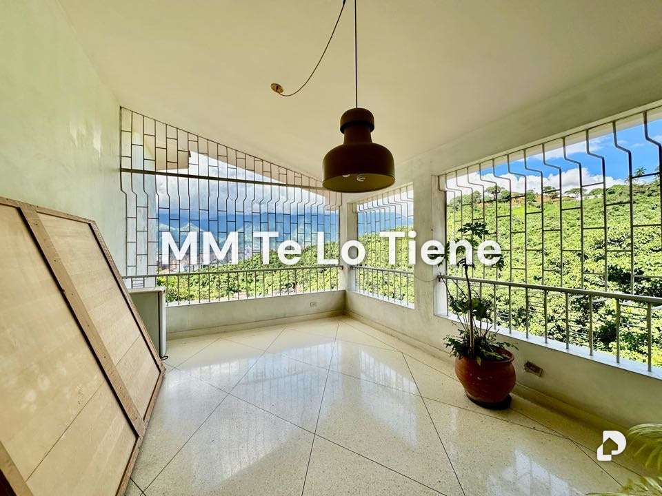 House in San Román, Caracas – 37