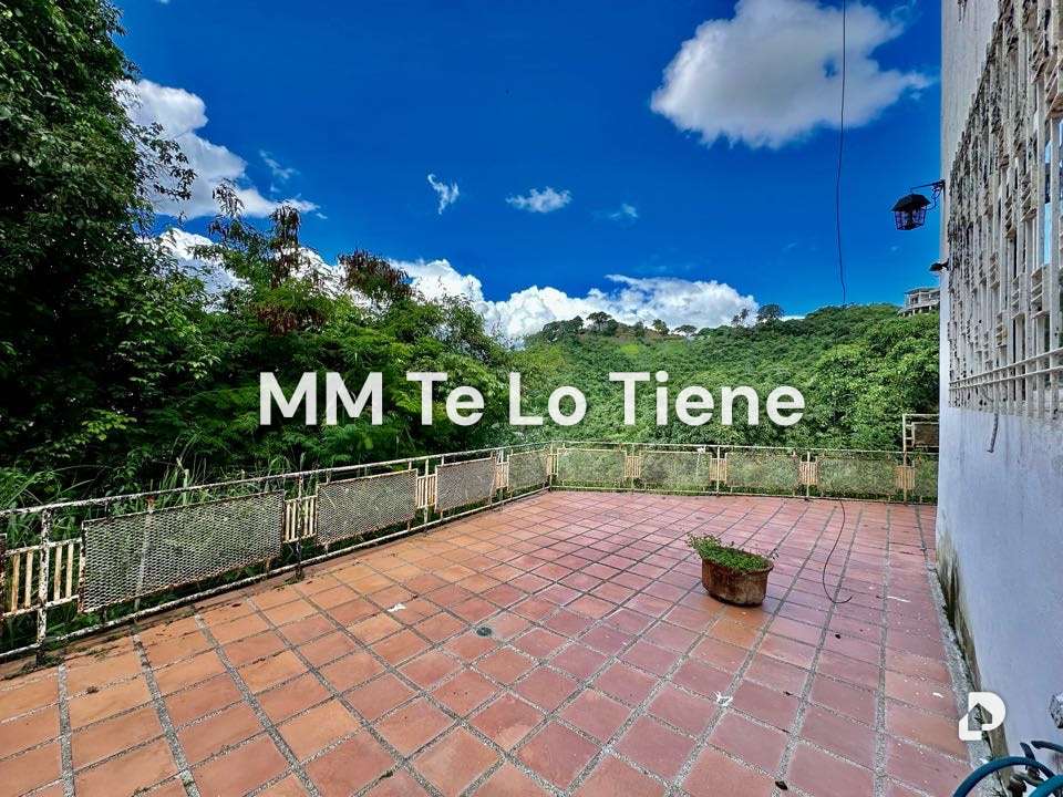 House in San Román, Caracas – 18