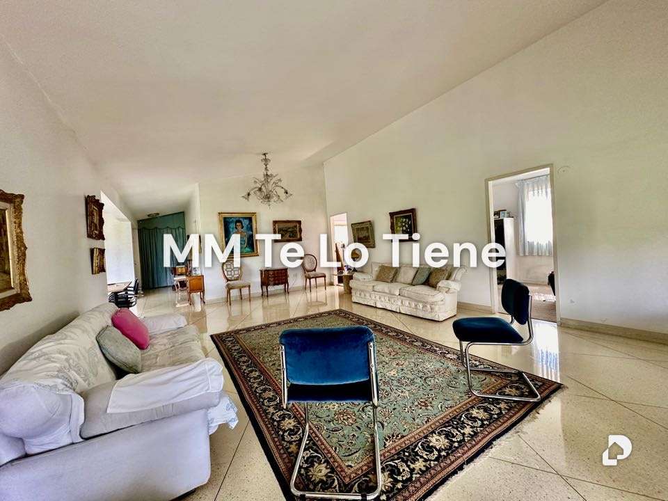 House in San Román, Caracas – 35