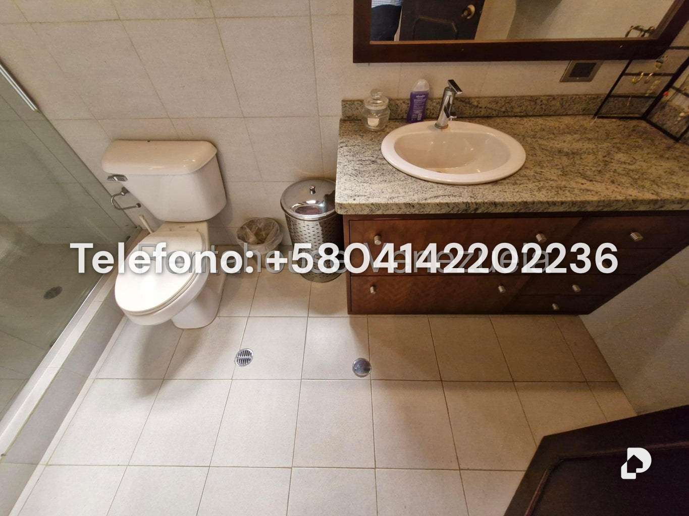 House in La Lagunita Country Club, Caracas – 17