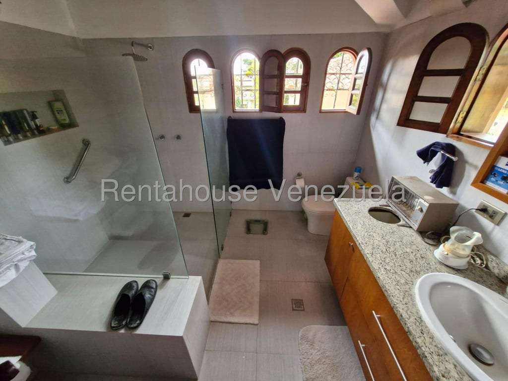Casa en La Lagunita Country Club, Caracas