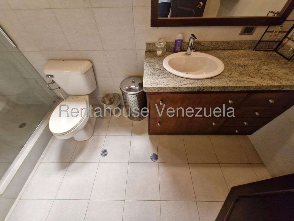 Casa en La Lagunita Country Club, Caracas