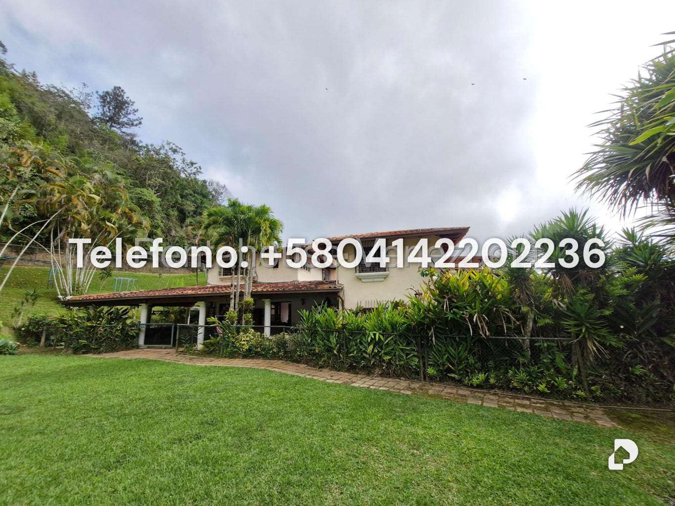 House in La Lagunita Country Club, Caracas – 20
