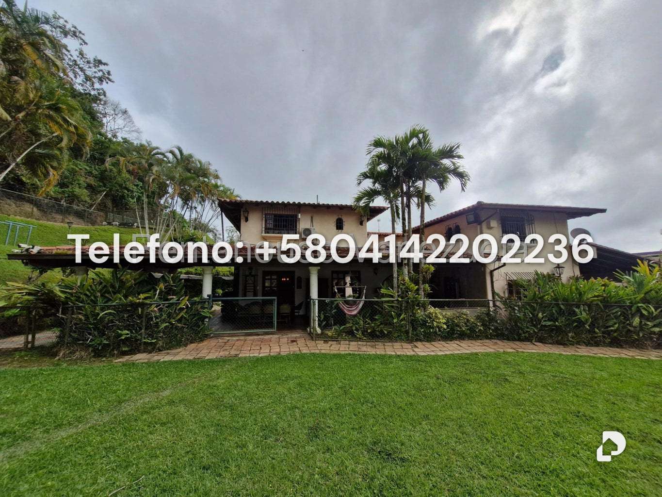 House in La Lagunita Country Club, Caracas – 22