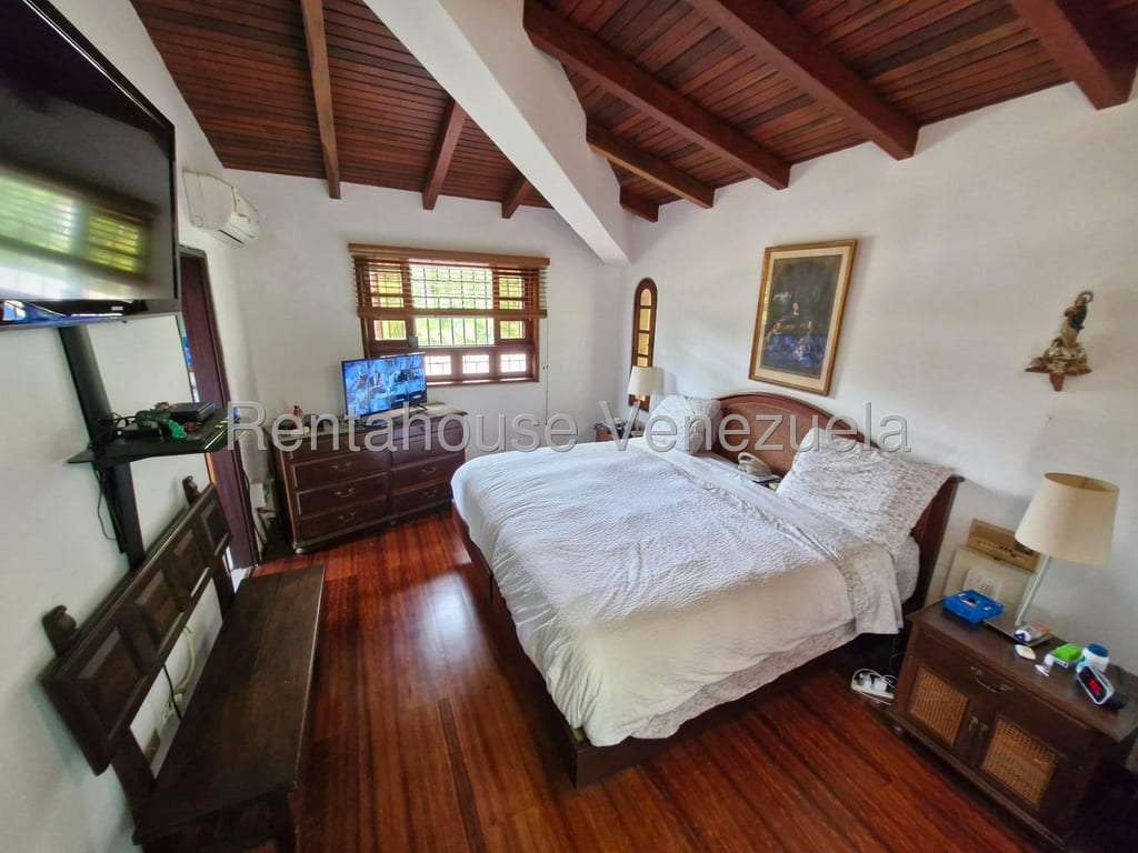Casa en La Lagunita Country Club, Caracas