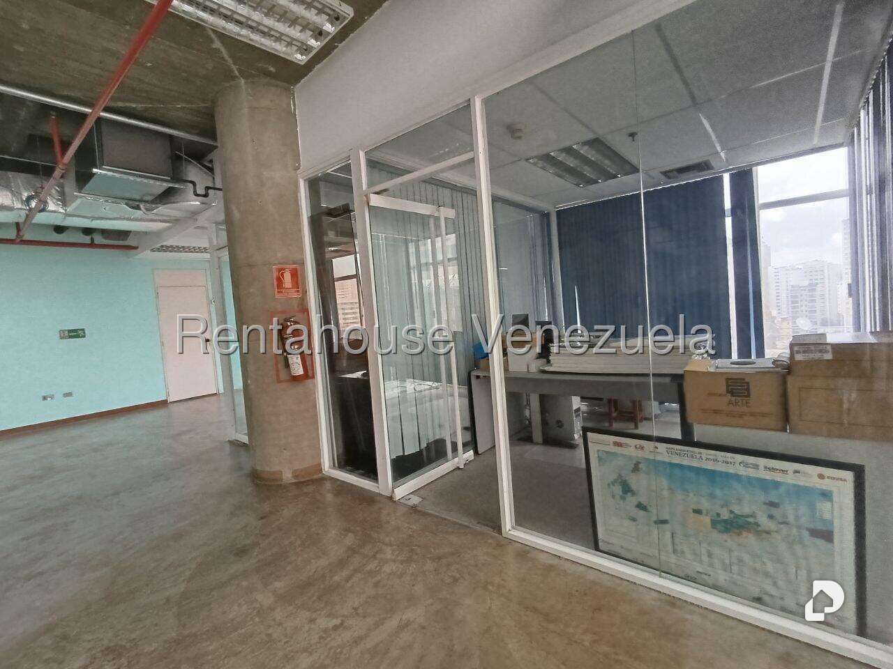 Oficina en Bello Monte, Caracas – 18