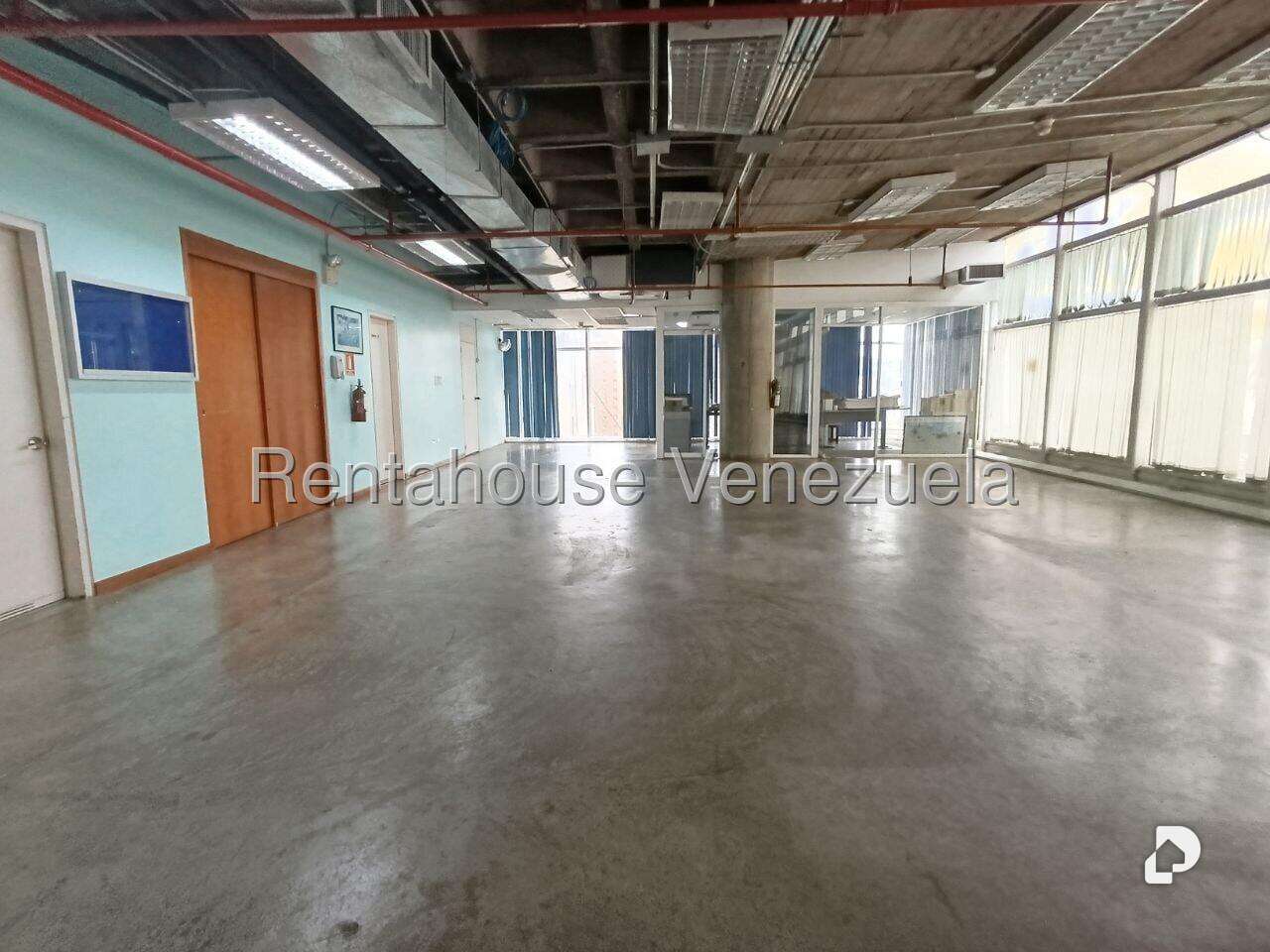 Oficina en Bello Monte, Caracas – 13