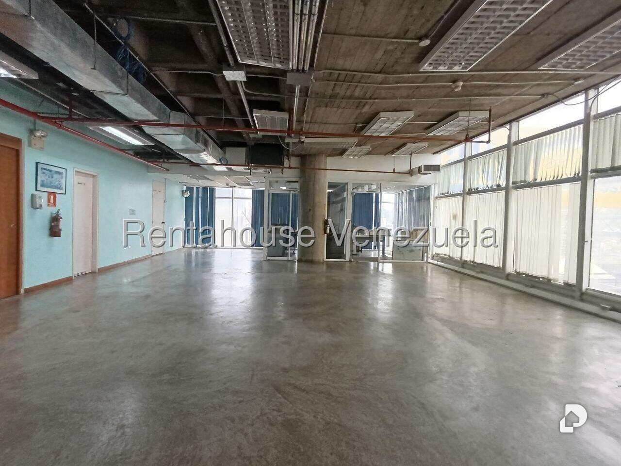 Oficina en Bello Monte, Caracas – 15