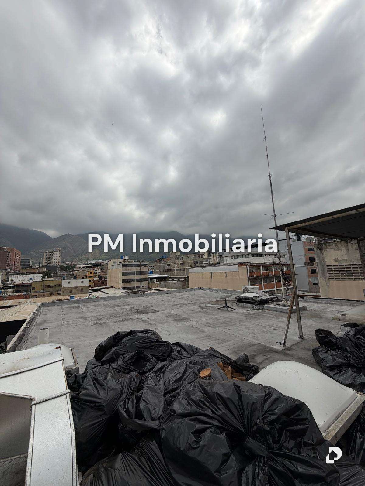 Edificio en Boleíta Sur, Caracas – 14