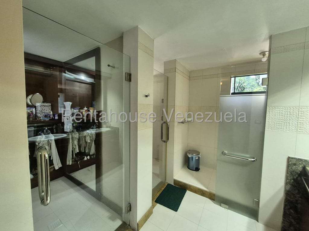 Casa en Colinas de Guataparo, Valencia