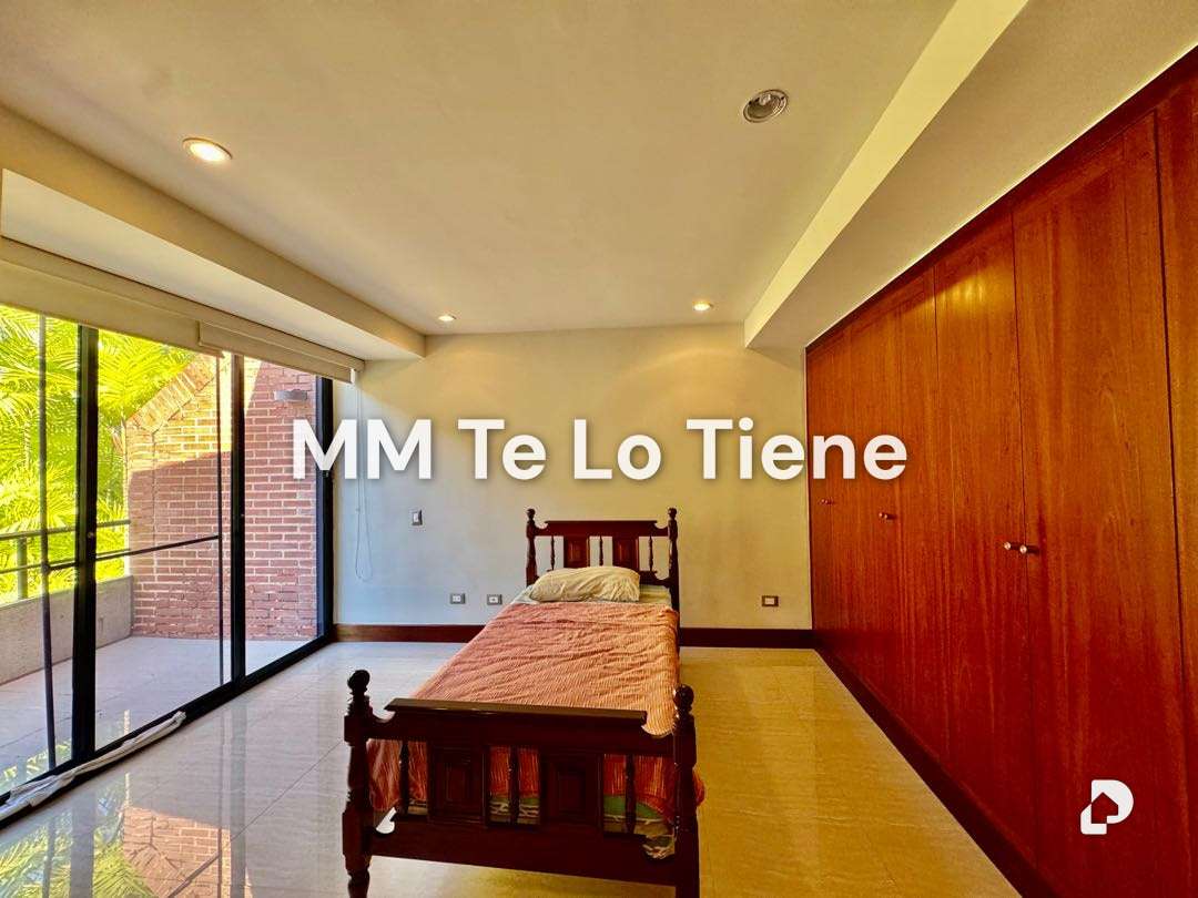 Casa en La Trinidad, Caracas – 26