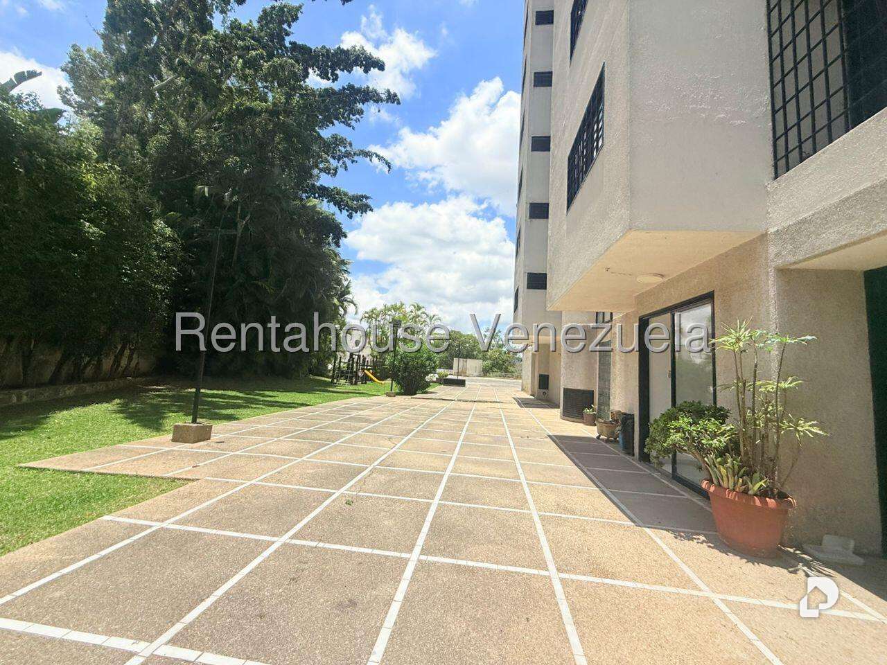 Apartamento en Alto Prado, Caracas – 2