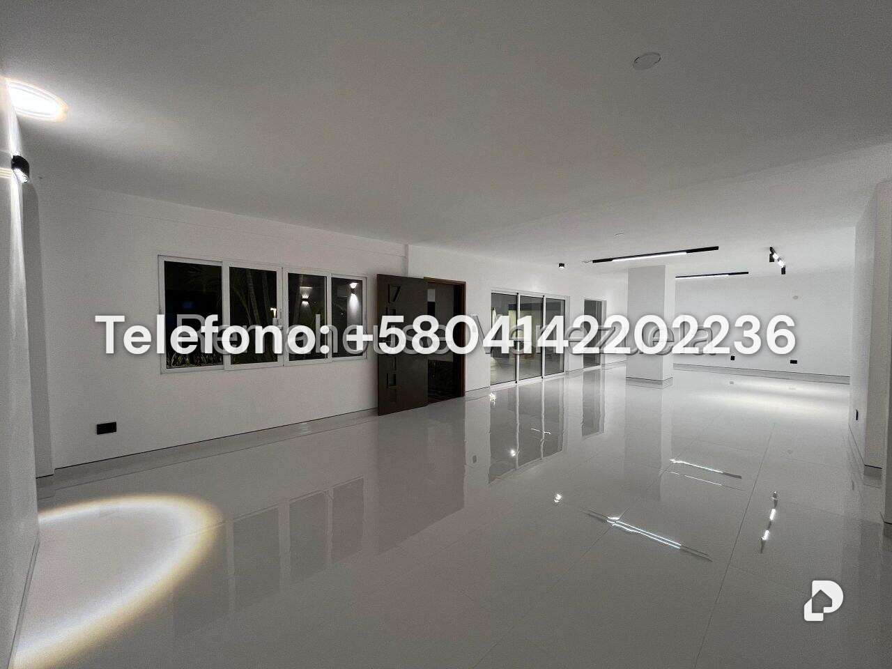 Casa en Cumbres de Curumo, Caracas – 12