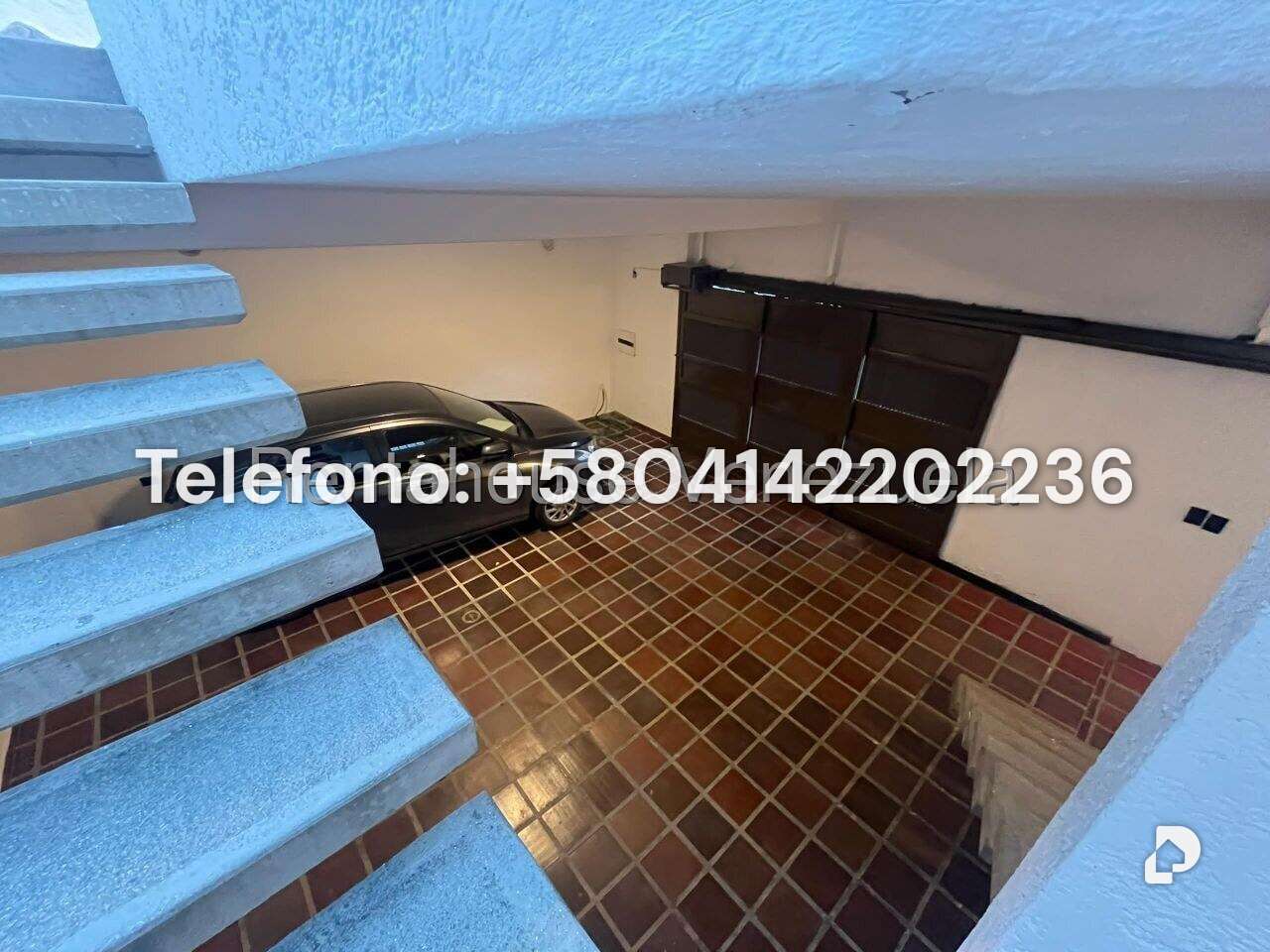 Casa en Cumbres de Curumo, Caracas – 48