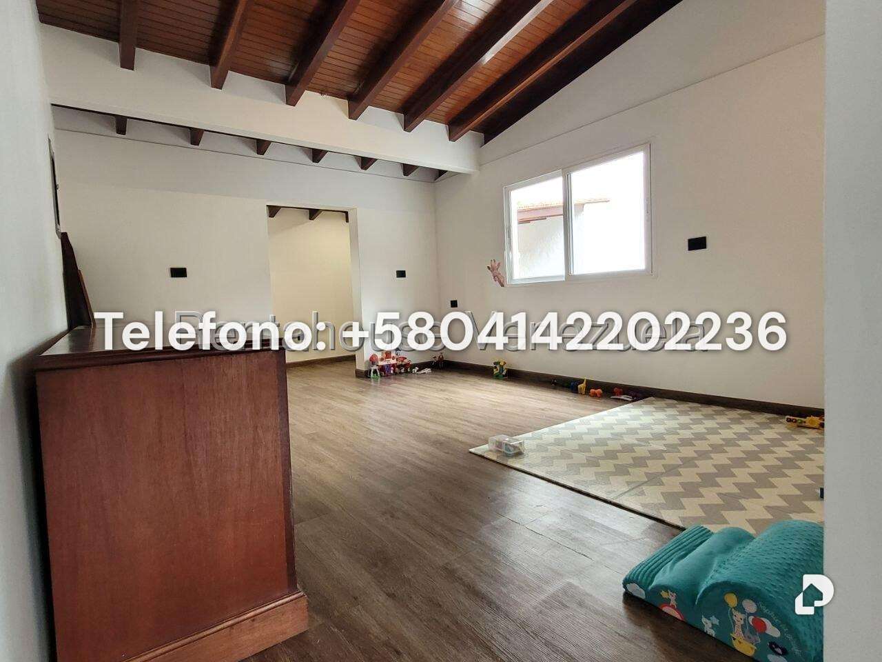 Casa en Cumbres de Curumo, Caracas – 34