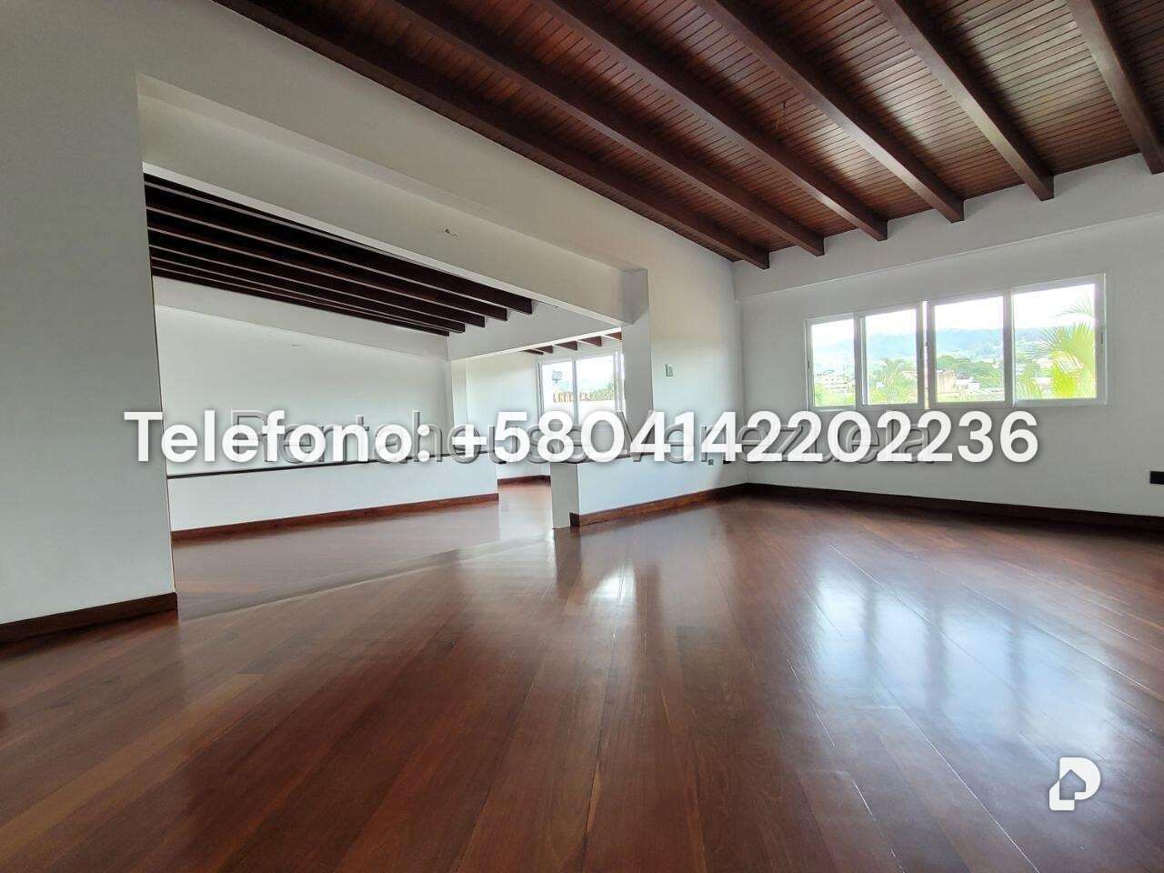 Casa en Cumbres de Curumo, Caracas – 27