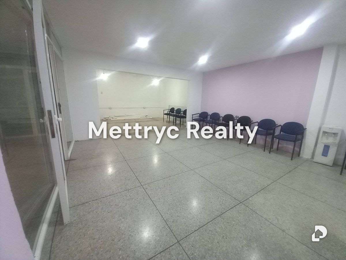 Local comercial en José Rafael Pocaterra, Valencia – 10
