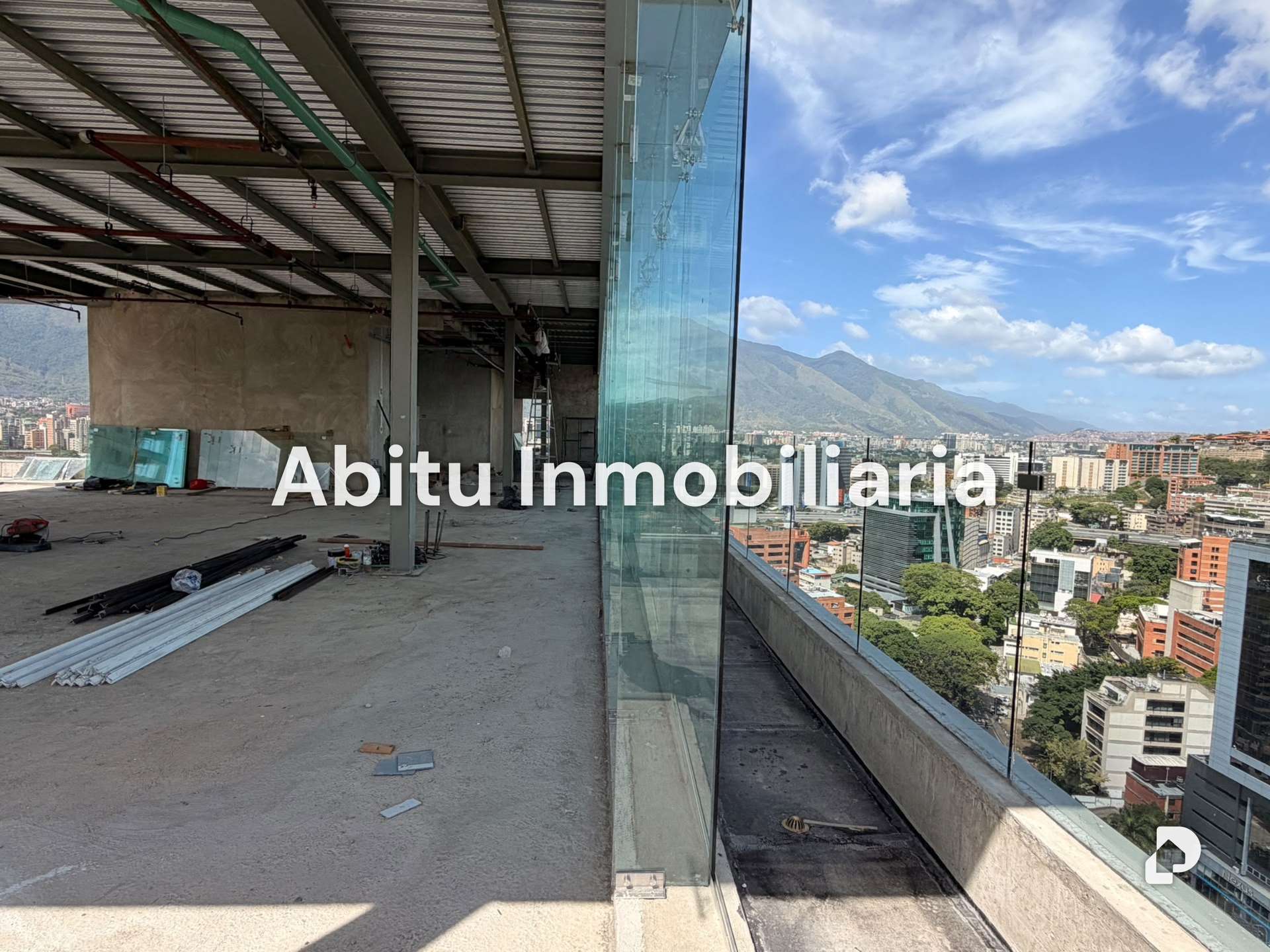 Local comercial en Las Mercedes, Caracas – 11