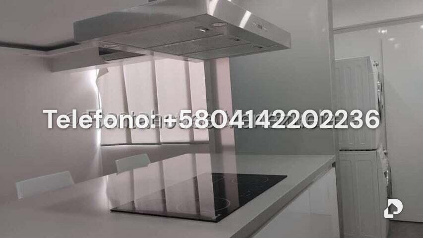 Apartamento en Los Palos Grandes, Caracas – 4