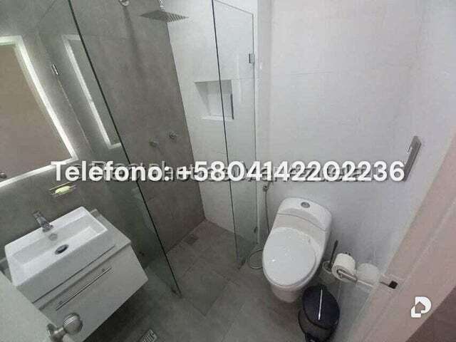Apartamento en Los Palos Grandes, Caracas – 11