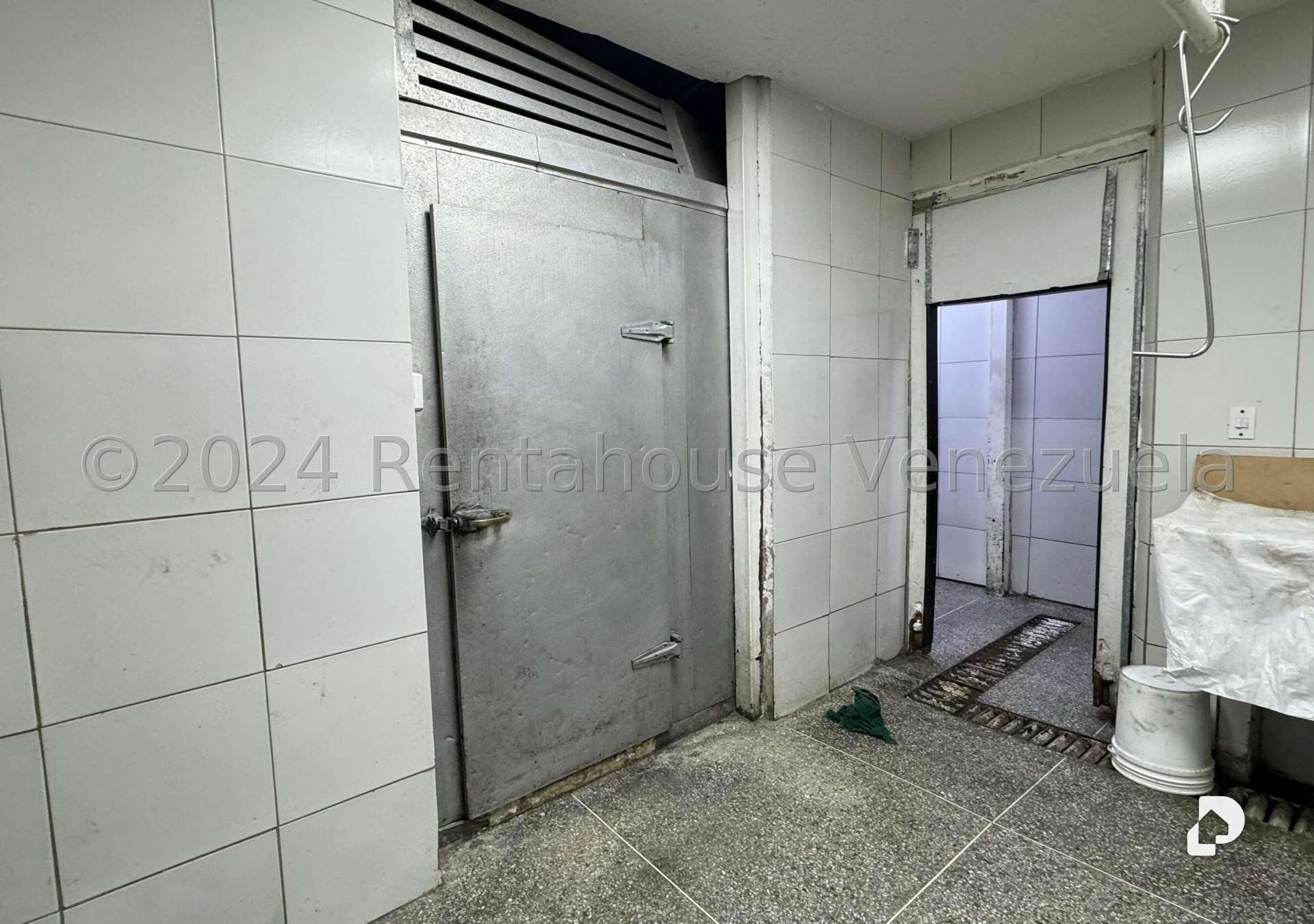 Local comercial en Catia, Caracas – 19