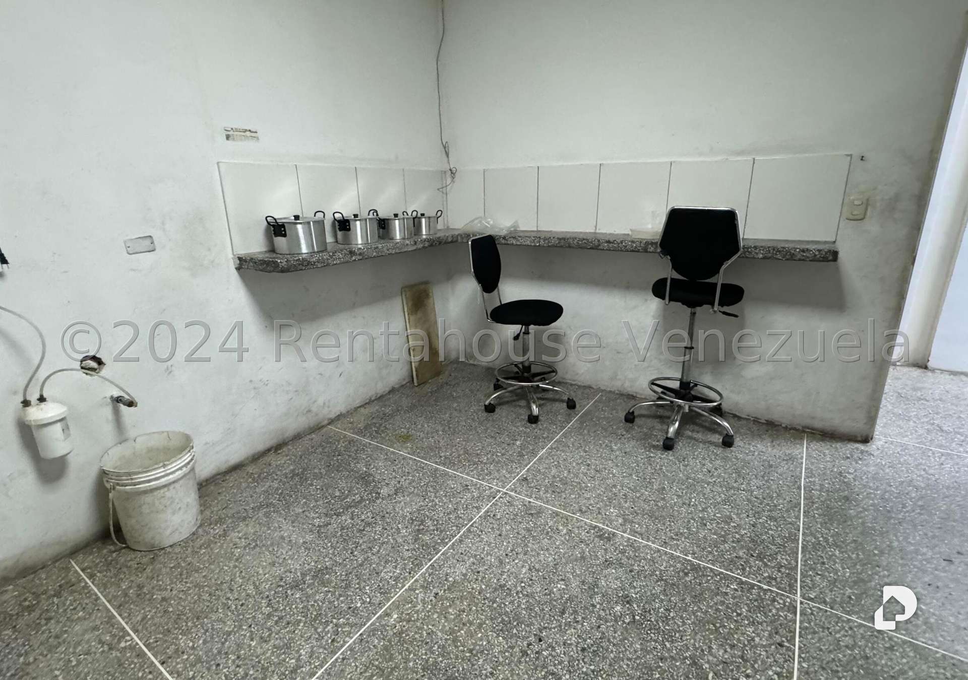 Local comercial en Catia, Caracas – 25