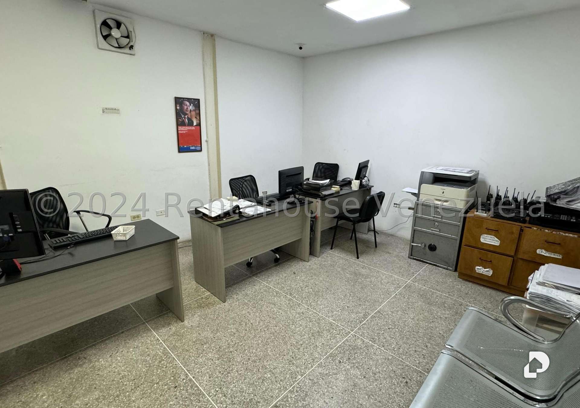 Local comercial en Catia, Caracas – 29