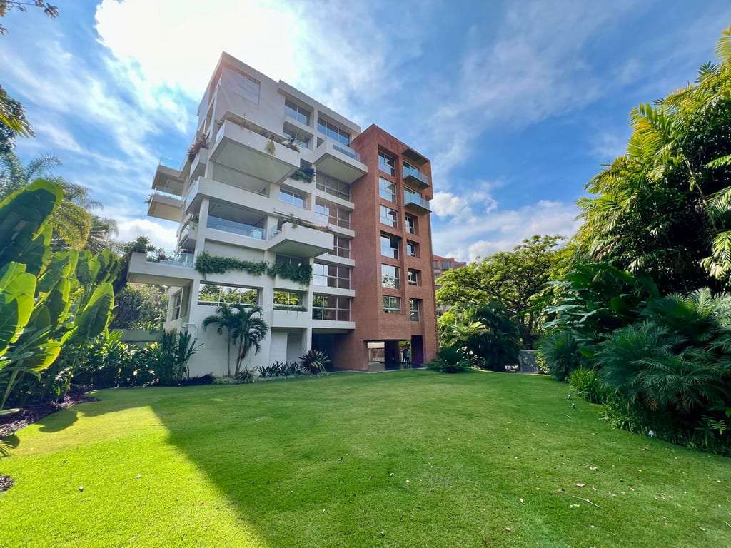 Apartamento en Campo Alegre, Caracas - 1