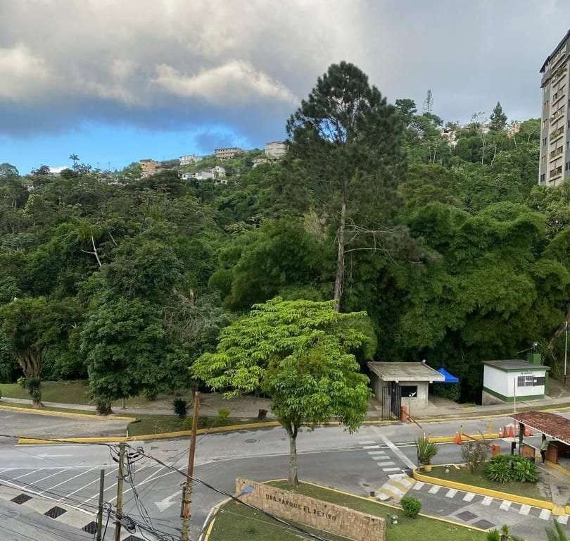 Apartamento en Parque El Retiro, Altos Mirandinos - 1