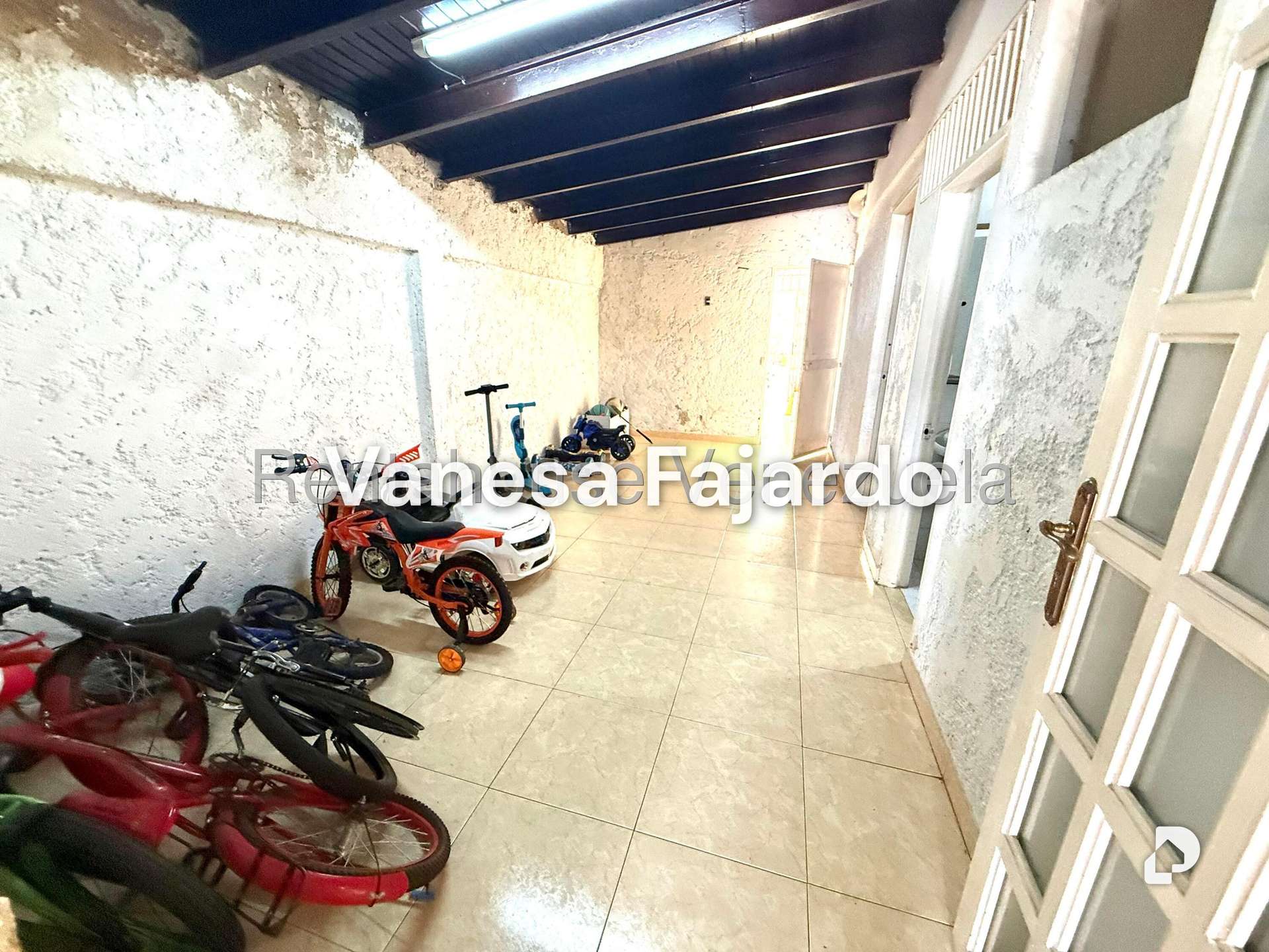 Casa en El Cafetal, Caracas – 27