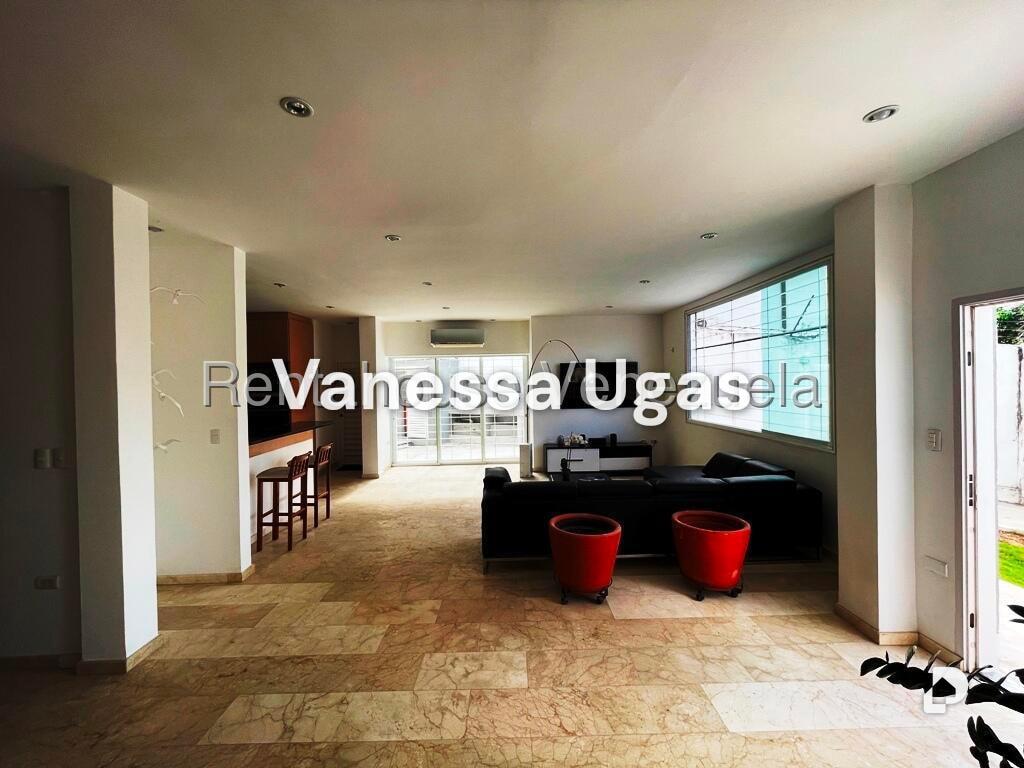 Casa en Alto Prado, Caracas – 3