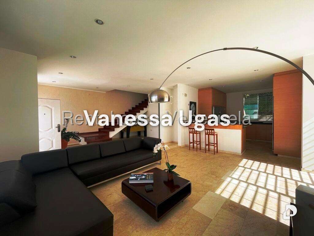 Casa en Alto Prado, Caracas – 21