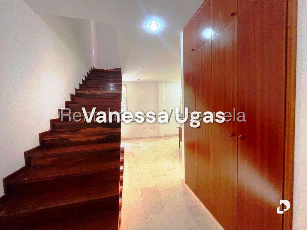 Casa en Alto Prado, Caracas – 10