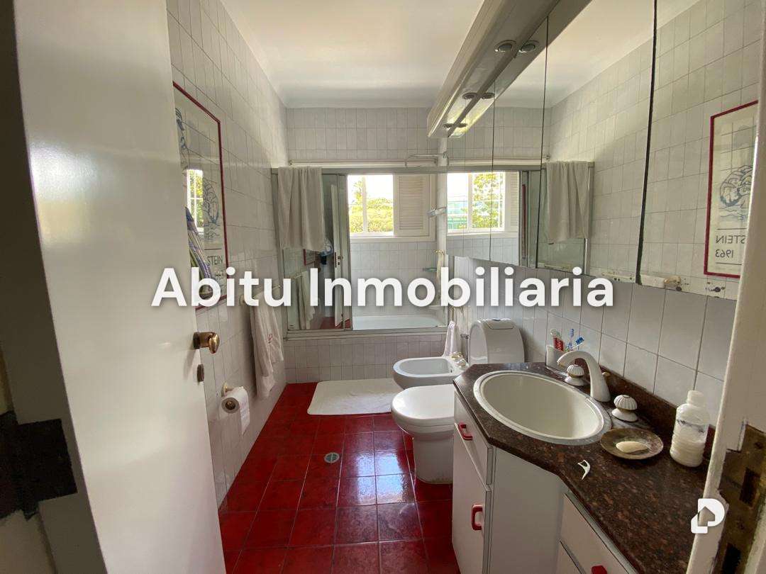 House in Altamira, Caracas – 13